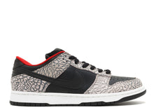Load image into Gallery viewer, Nike SB Dunk Low Supreme Black Cement (2002)