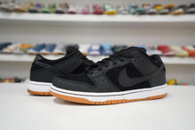 Load image into Gallery viewer, Nike SB Dunk Low Nontourage