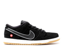 Load image into Gallery viewer, Nike SB Dunk Low Quartersnacks