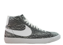 Load image into Gallery viewer, Nike Blazer Mid Premium Vintage 'Marble Mesh'