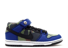 Load image into Gallery viewer, Nike SB Dunk Mid Made for Skate