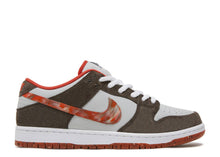 Load image into Gallery viewer, Nike SB Dunk Low Crushed D.C.