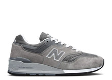 Load image into Gallery viewer, New Balance 997 Grey