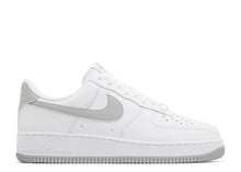 Load image into Gallery viewer, Nike Air Force 1 Low '07 White Light Smoke Grey