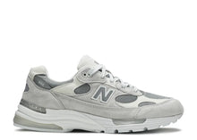 Load image into Gallery viewer, New Balance 992 White Silver Nimbus Cloud
