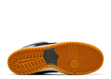 Load image into Gallery viewer, Nike SB Dunk Low Dark Smoke Grey