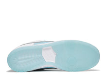 Load image into Gallery viewer, Nike SB Dunk Low FTC Lagoon Pulse