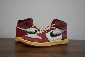 Original Air Jordan 1 Chicago (1985)