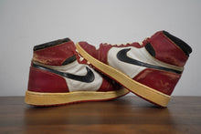 Load image into Gallery viewer, Original Air Jordan 1 Chicago (1985)