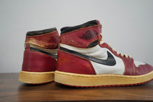 Load image into Gallery viewer, Original Air Jordan 1 Chicago (1985)