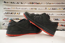 Load image into Gallery viewer, Nike SB Dunk Low Black Pigeon