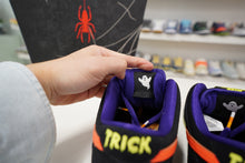 Load image into Gallery viewer, Nike SB Dunk Low Night of Mischief Halloween (Special Box)