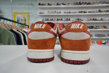 Load image into Gallery viewer, Nike SB Dunk Low Dark Russet Cedar