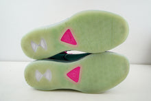 Load image into Gallery viewer, Nike LeBron 8 South Beach