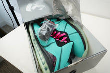Load image into Gallery viewer, Nike LeBron 8 South Beach