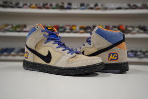 Nike SB Dunk High Acapulco Gold