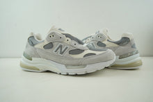 Load image into Gallery viewer, New Balance 992 White Silver Nimbus Cloud