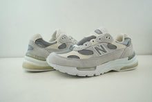 Load image into Gallery viewer, New Balance 992 White Silver Nimbus Cloud