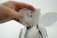 Load image into Gallery viewer, New Balance 992 White Silver Nimbus Cloud