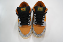 Load image into Gallery viewer, Nike SB Dunk Low Safari