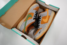 Load image into Gallery viewer, Nike SB Dunk Low Safari
