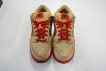 Load image into Gallery viewer, Nike SB Dunk Low Money Cat