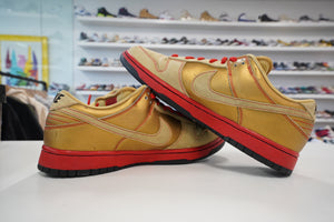 Nike SB Dunk Low Money Cat