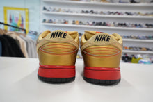 Load image into Gallery viewer, Nike SB Dunk Low Money Cat