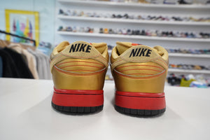 Nike SB Dunk Low Money Cat