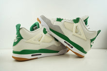 Load image into Gallery viewer, Air Jordan 4 Retro SB Pine Green