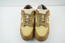 Load image into Gallery viewer, Nike SB Dunk Low Shanghai 2 (2005)