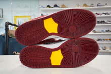 Load image into Gallery viewer, Nike SB Dunk Low Rukus Crawfish
