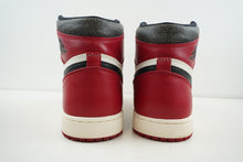 Load image into Gallery viewer, Ait Jordan 1 Retro High Chicago Lost &amp; Found