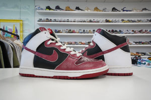 Nike SB Dunk High Jason Voorhees