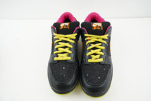 Load image into Gallery viewer, Nike SB Dunk Low Space Tiger