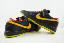 Load image into Gallery viewer, Nike SB Dunk Low Space Tiger