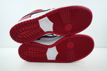 Load image into Gallery viewer, Nike SB Dunk Low Pro J-Pack Chicago