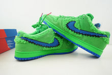 Load image into Gallery viewer, Nike SB Dunk Low Grateful Dead Bears Green