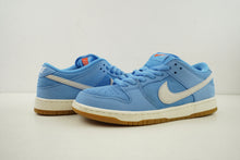Load image into Gallery viewer, Nike SB Dunk Low Pro University Blue Gum