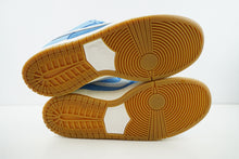 Load image into Gallery viewer, Nike SB Dunk Low Pro University Blue Gum