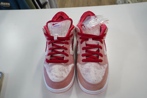 Nike SB Dunk Low StrangeLove