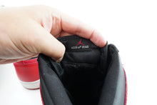 Load image into Gallery viewer, Air Jordan 1 Retro Bred (2001)