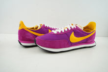 Load image into Gallery viewer, Nike Waffle Trainer 2 Fireberry