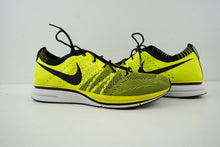 Load image into Gallery viewer, Nike Flyknit Trainer Volt