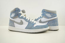 Load image into Gallery viewer, Air Jordan 1 Retro High Hyper Royal