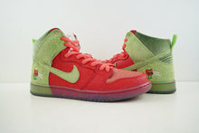 Load image into Gallery viewer, Nike SB Dunk High Strawberry Cough