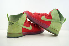 Load image into Gallery viewer, Nike SB Dunk High Strawberry Cough
