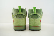 Load image into Gallery viewer, Nike SB Dunk High Strawberry Cough
