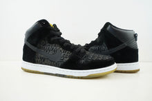 Load image into Gallery viewer, Nike SB Dunk High Neckface