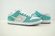 Load image into Gallery viewer, Nike SB Dunk Low April Skateboards